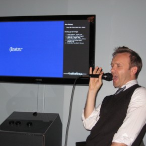 Arnold Pander Voicebox Karaoke Arnold Pander Belts it Out at Voicebox Karaoke